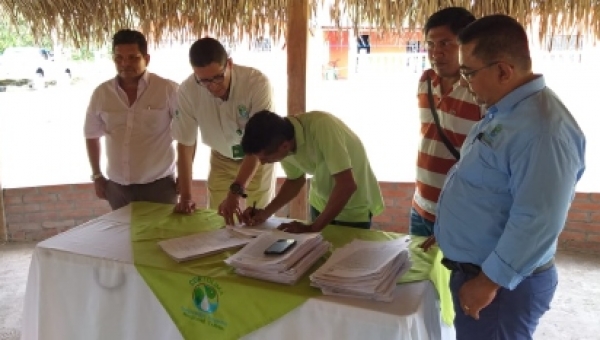 Cortolima firma convenios con Indígenas del Sur para proteger la “Pachamama"