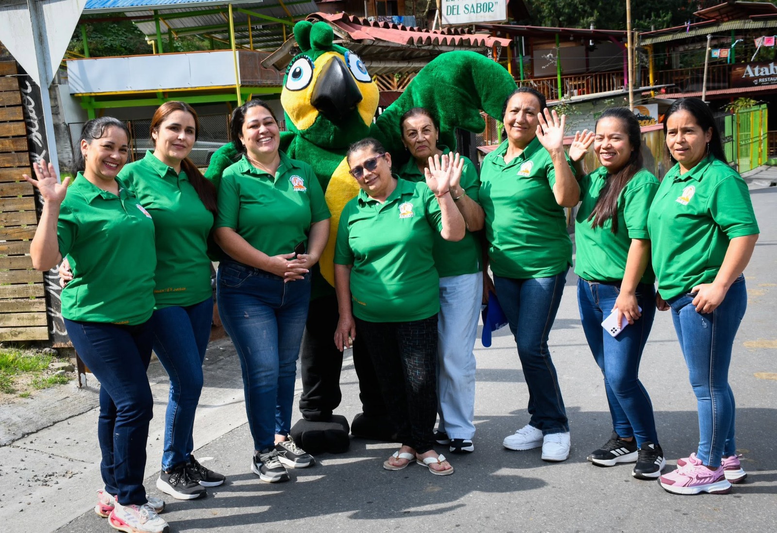 Cortolima inicia trabajo con la comunidad de Juntas para fortalecer la cultura ambiental y el manejo adecuado de residuos